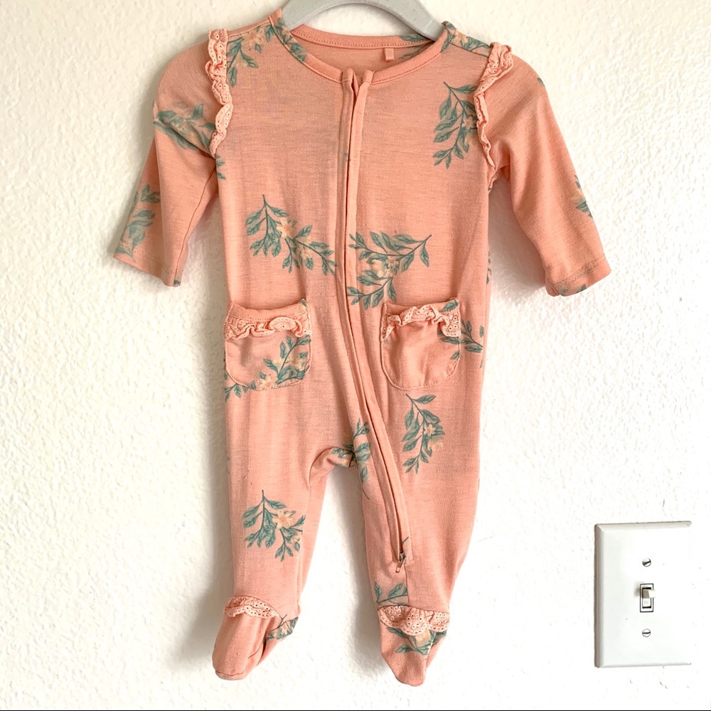 Jessica Simpson Zippered Footie